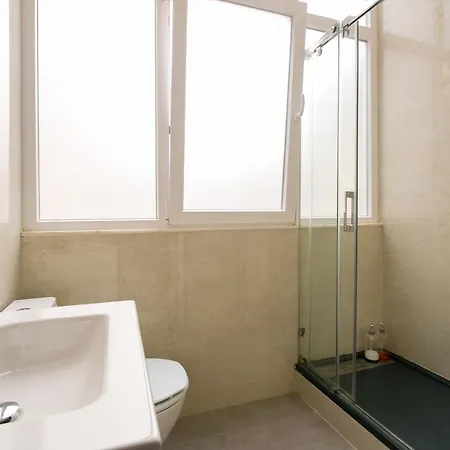 The Graceful Escape * ליסבון