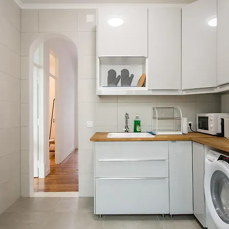 The Graceful Escape Лиссабон